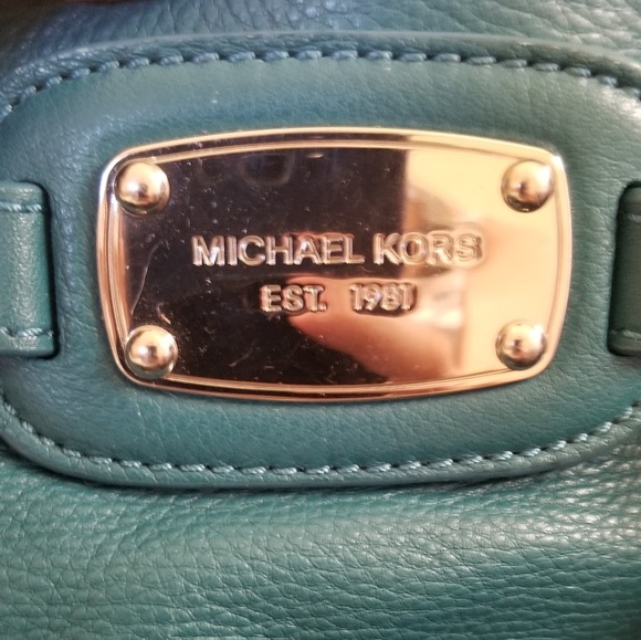 Purse - Picture 1 of 5